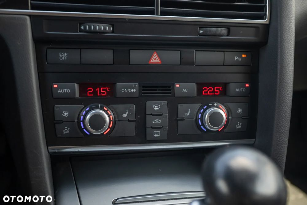 Audi A6 Avant 2.7 TDI DPF quattro tiptronic - 28