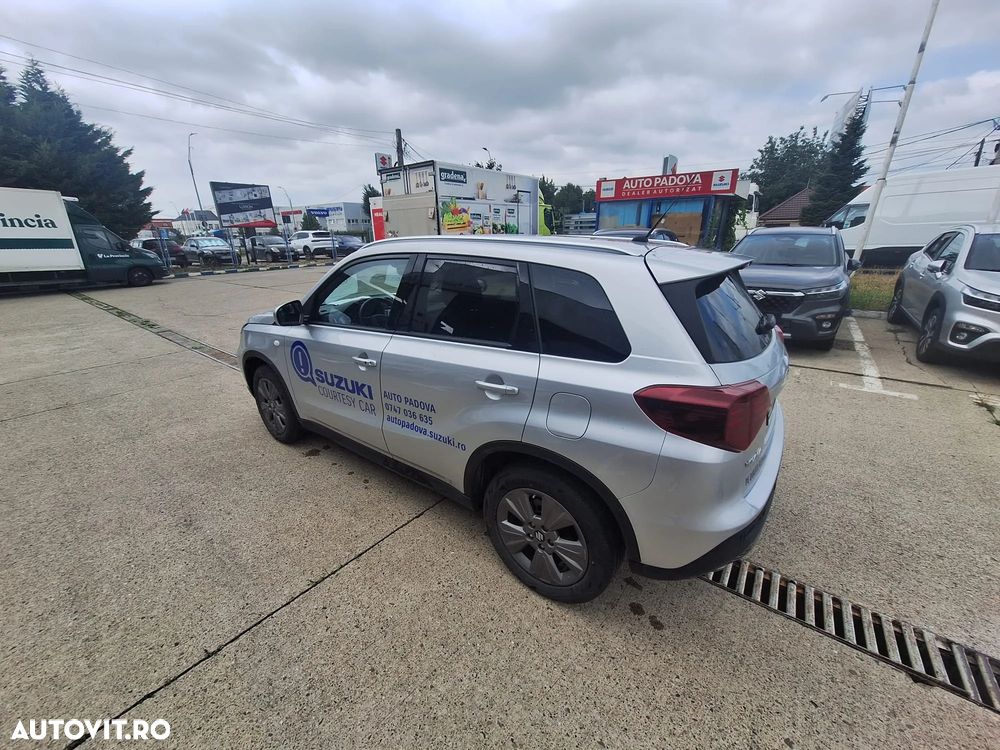 Suzuki Vitara 1.4 Boosterjet AllGrip MHEV Passion - 4