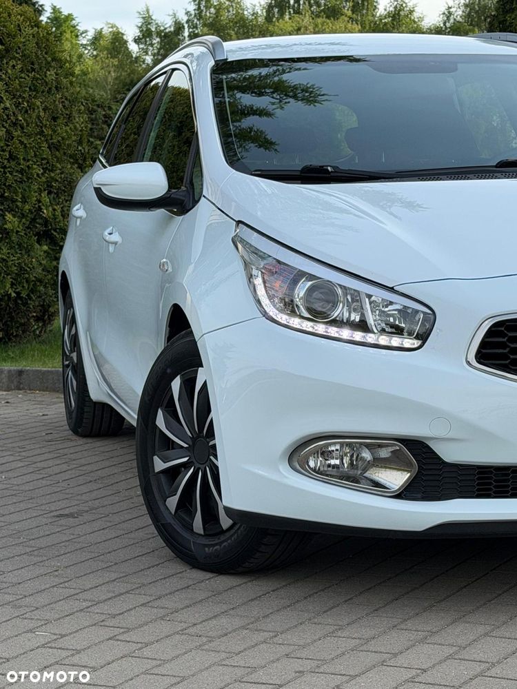 Kia Ceed 1.6 GDI Fifa World Cup Edition - 11