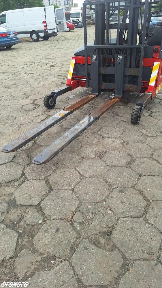 Moffett Kooi aap - 3