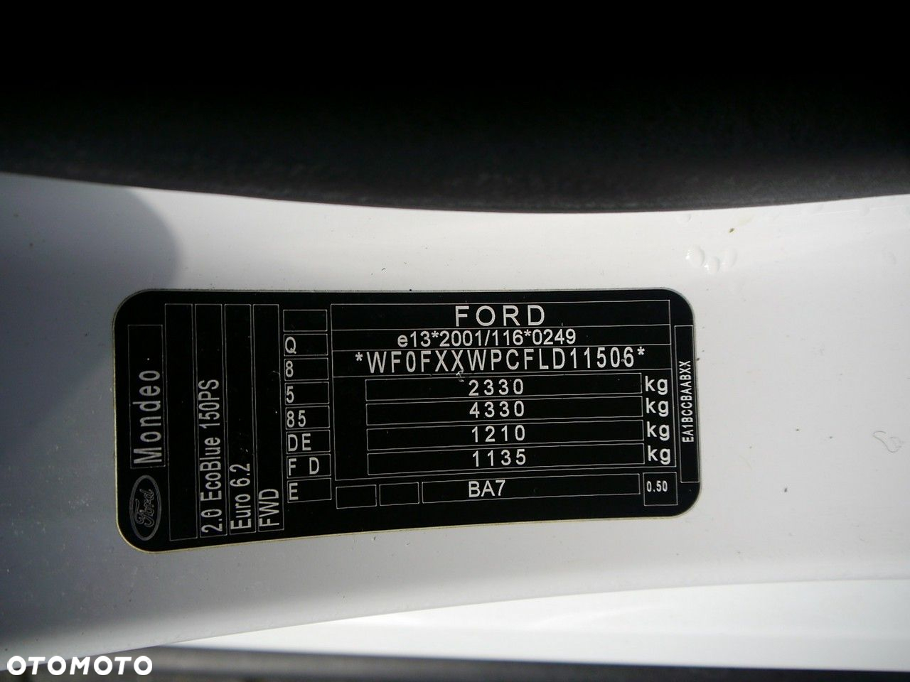 Ford Mondeo - 38