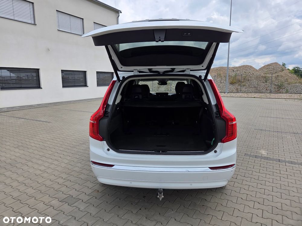 Volvo XC 90 B5 D AWD Plus Bright - 22