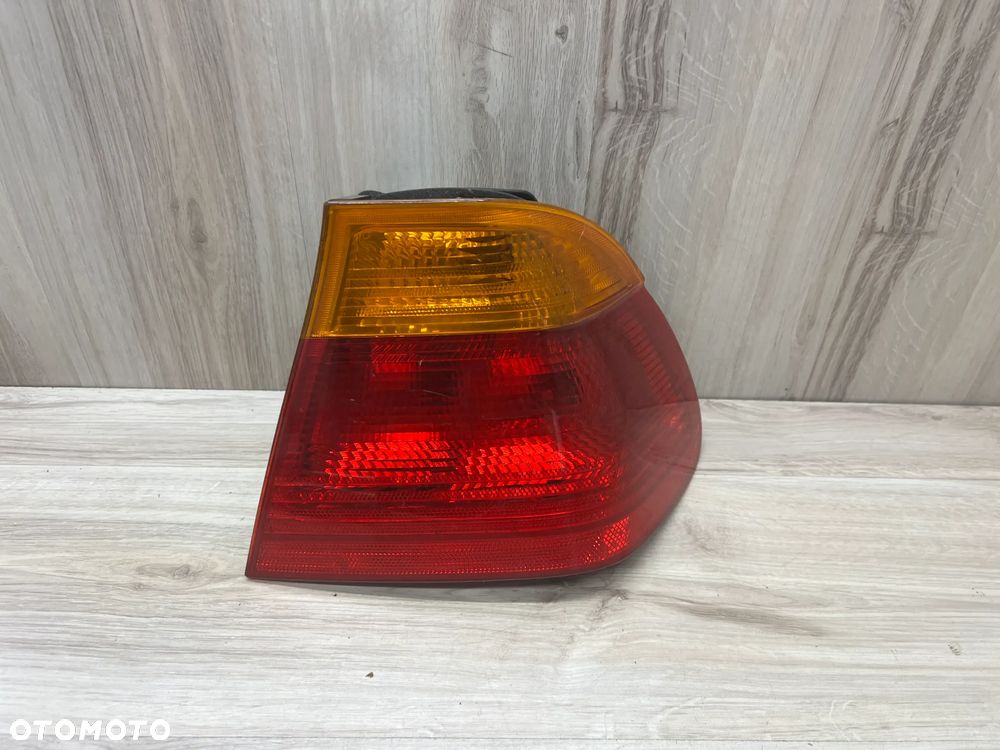LAMPA TYLNA PRAWA BMW E46 SEDAN