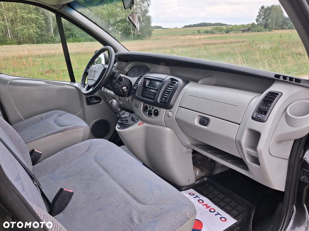 Renault Trafic - 22