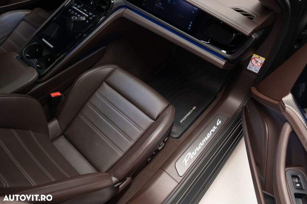 Porsche Panamera 4 - 38