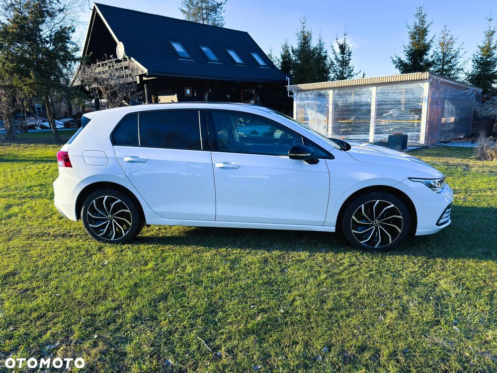 Volkswagen Golf - 24