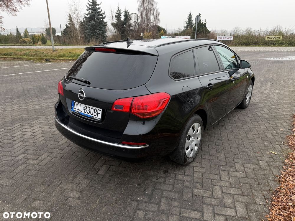 Opel Astra 1.4 Turbo 150 Jahre - 5