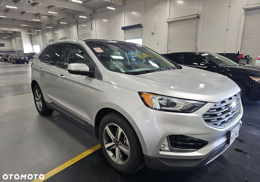 Ford Edge - 2