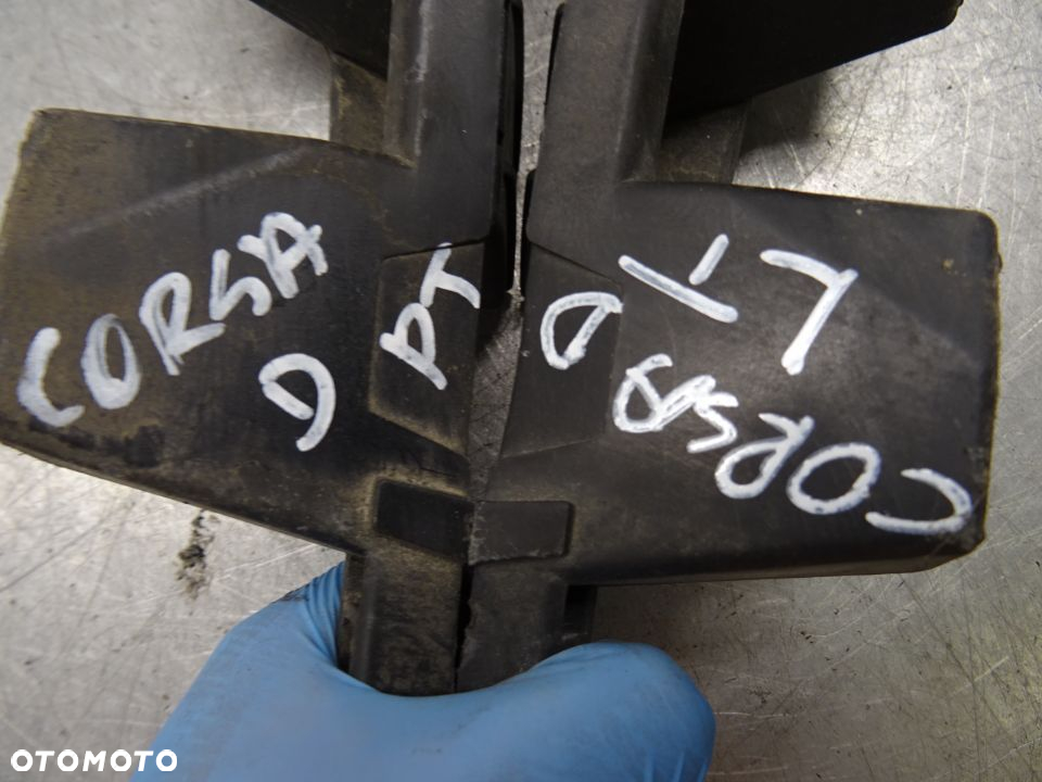 OPEL CORSA D HB 5D 06-10 ŚLIZG ZDERZAKA PRAWY TYŁ - 10