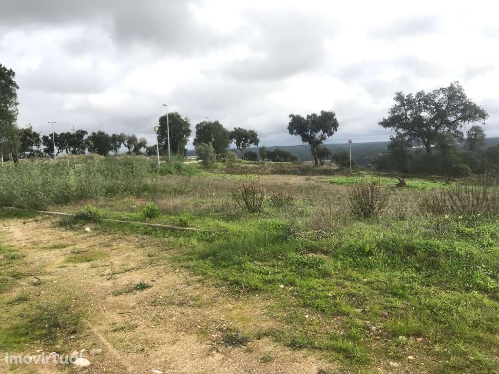 Terreno Urbano para construção - Grande imagem: 3/6