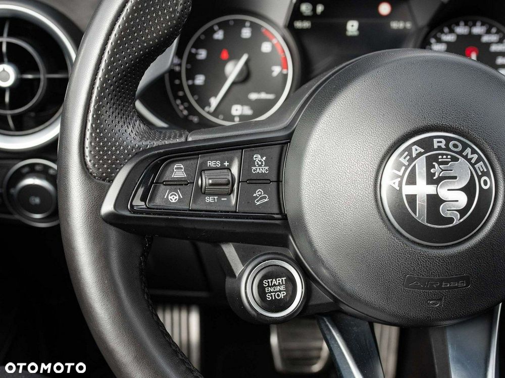 Alfa Romeo Stelvio 2.0 Turbo Executive Q4 - 15