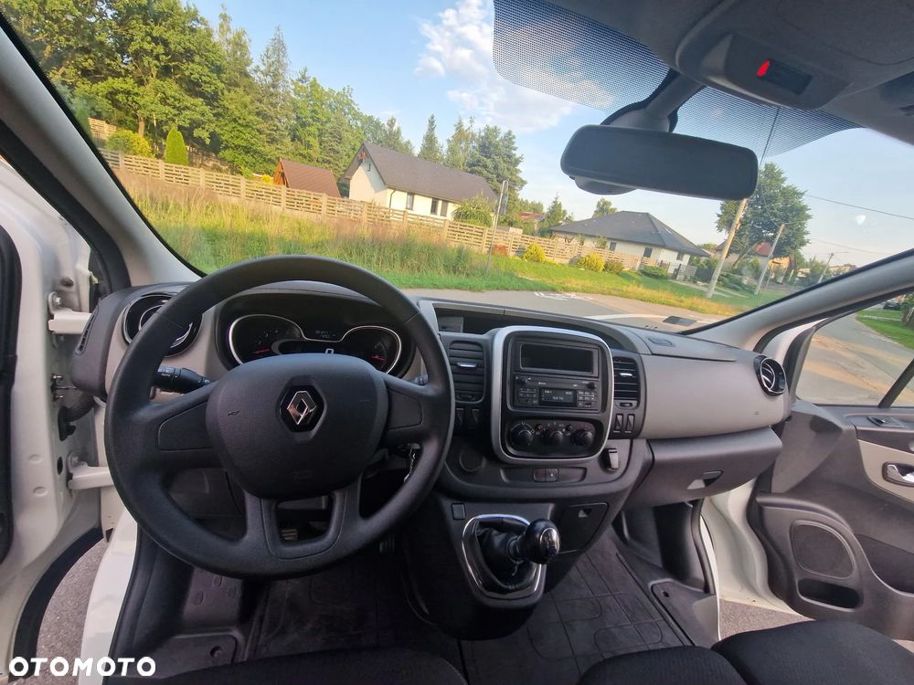 Renault Trafic - 17