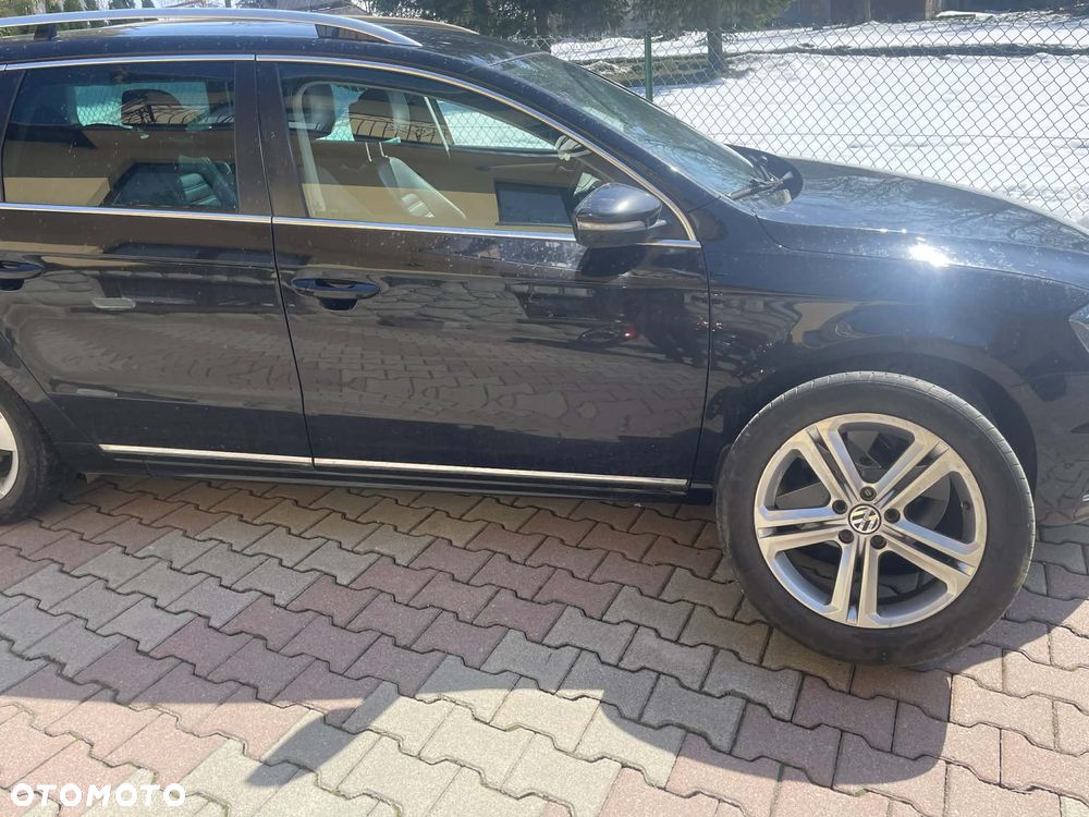 Volkswagen Passat 2.0 TDI 4Mot Highline DSG - 3