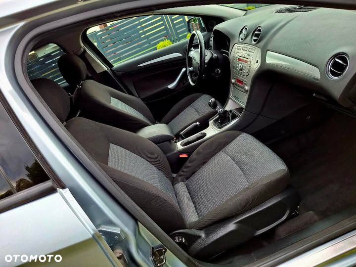 Ford Mondeo 2.0 TDCi Ghia X - 9