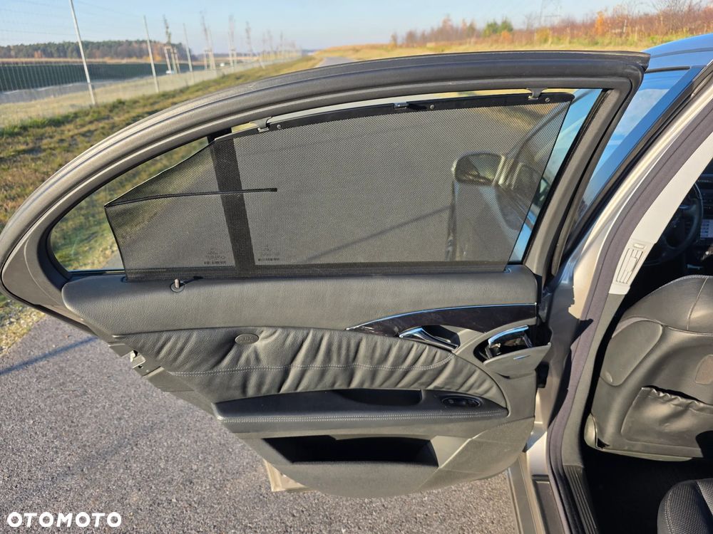 Mercedes-Benz Klasa E - 24