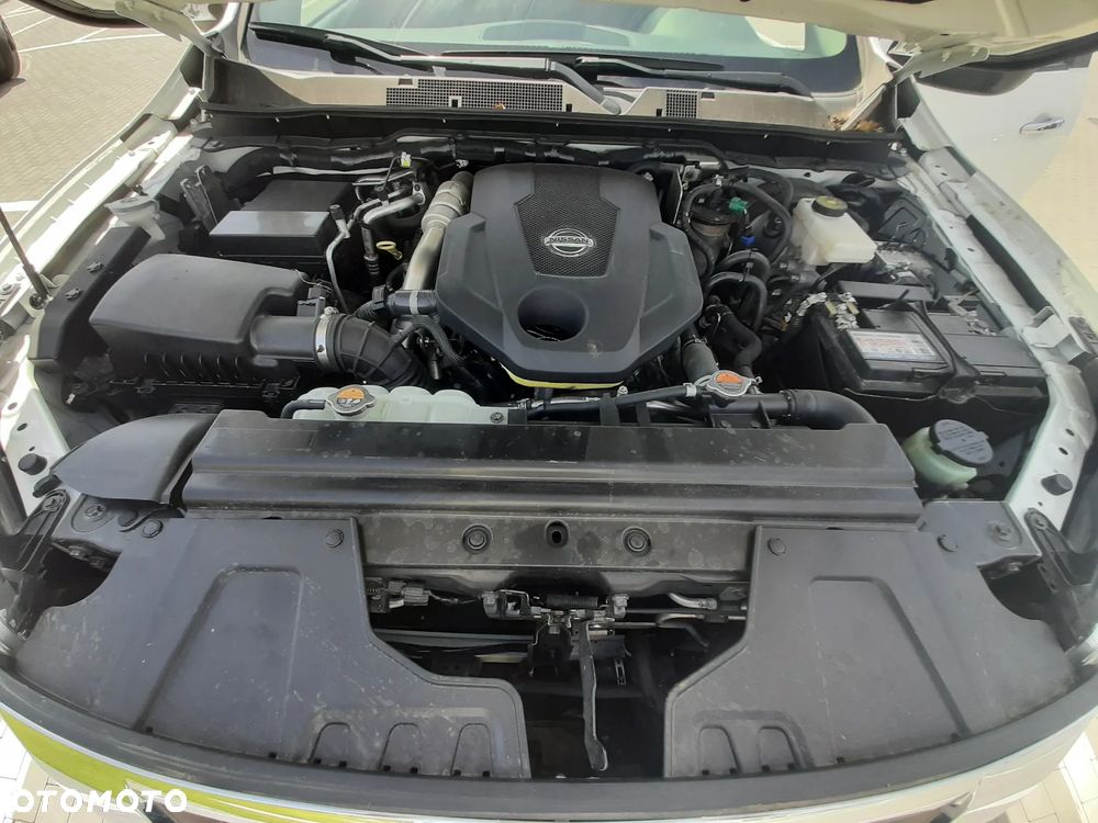 Nissan Navara ver-dc-4x4-eu6-s-s-tekna - 21