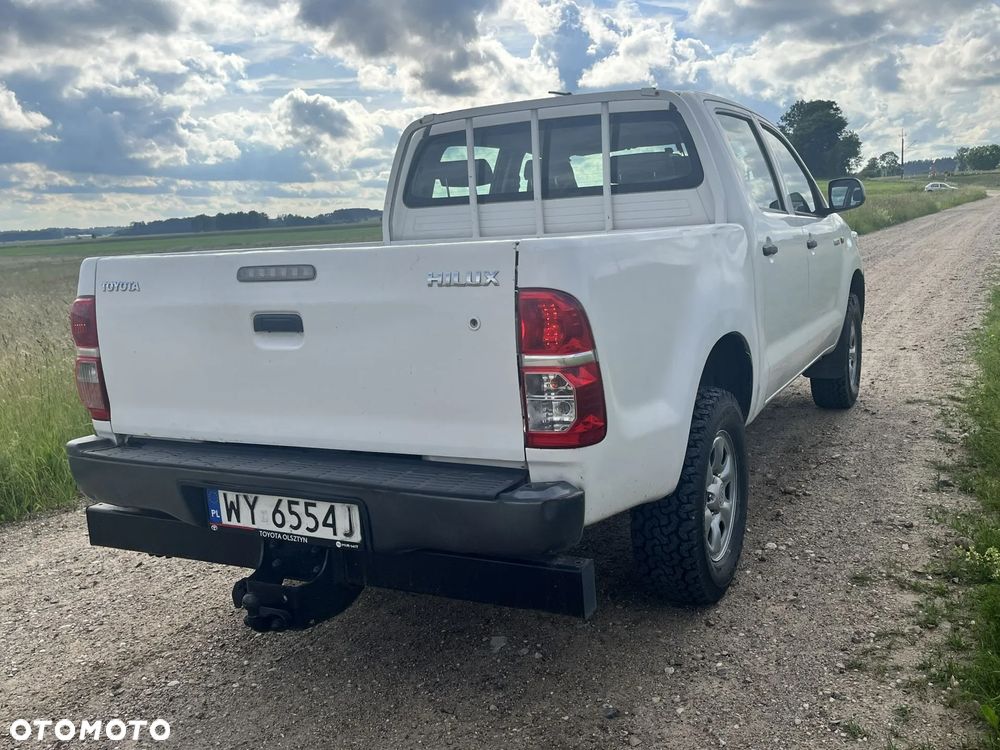 Toyota Hilux 2.5 D-4D DLX - 5