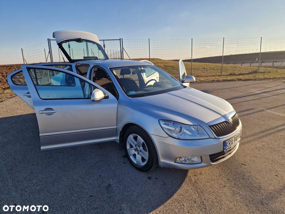 Skoda Octavia 2.0 TDI DPF Elegance - 15