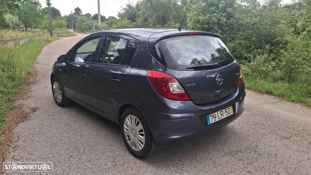 Opel Corsa 1.3 CDTI DPF - 4