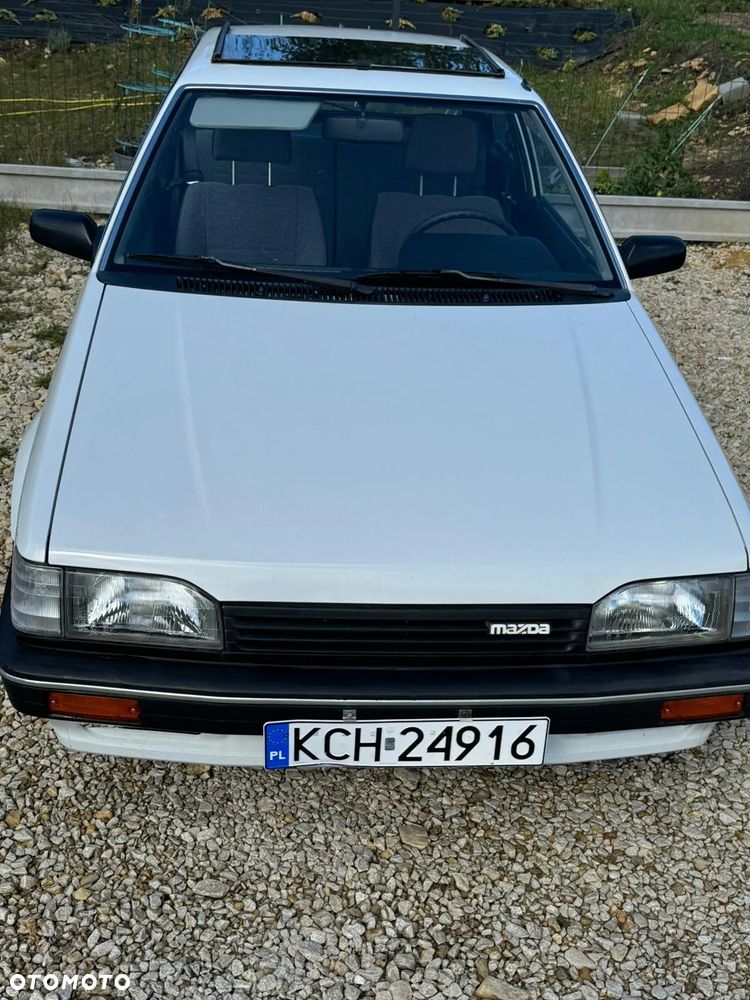 Mazda 323 1.3 LX - 10