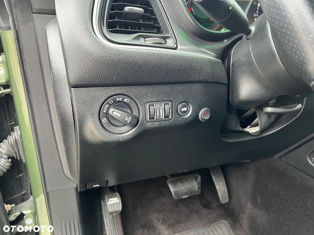 Dodge Challenger - 18