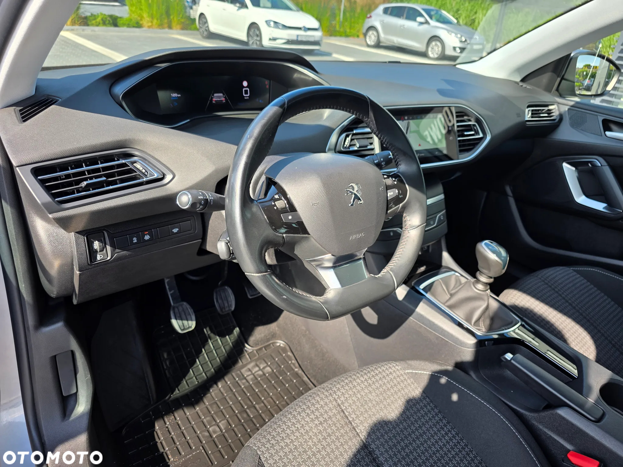 Peugeot 308 SW 1.5 BlueHDi Allure S&S - 20