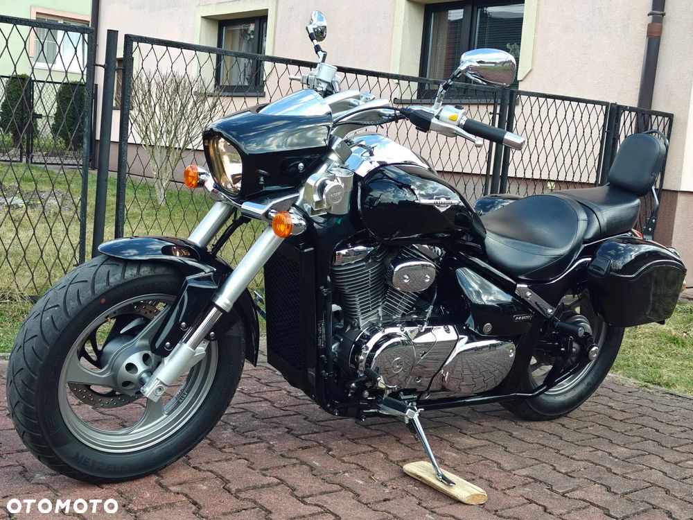 Suzuki Intruder - 31