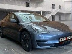 Tesla Model 3 Standard Range Plus RWD - 4