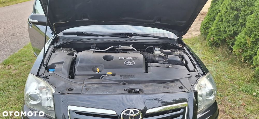 Toyota Avensis 2.0 D-4D - 8