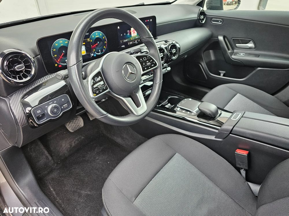 Mercedes-Benz A 180 7G-DCT Style - 10