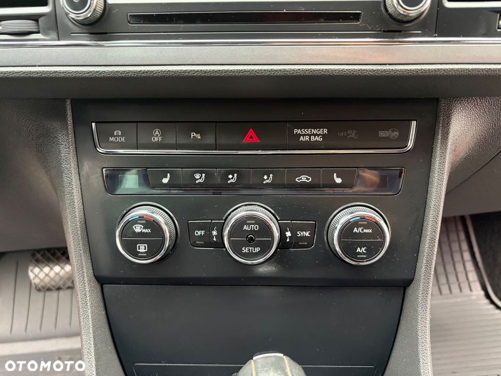 Seat Leon 1.8 TSI Start&Stop DSG FR - 23