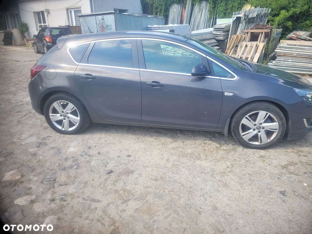 Opel Astra 1.7 CDTI DPF ecoFLEX Start/Stop Exklusiv - 10