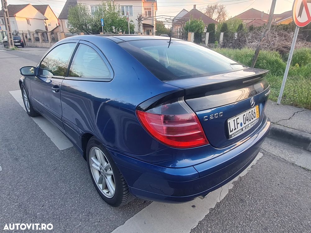 Mercedes-Benz C - 4
