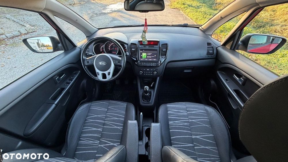 Kia Venga - 37