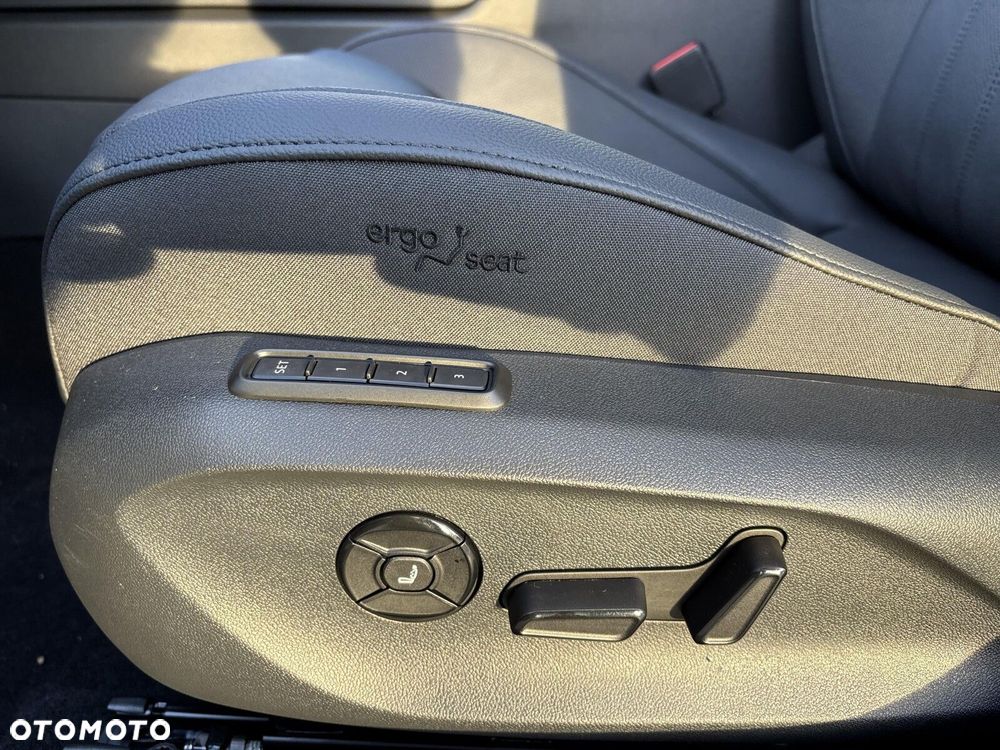 Skoda Superb 2.0 TDI SCR 4x4 L&K DSG - 36