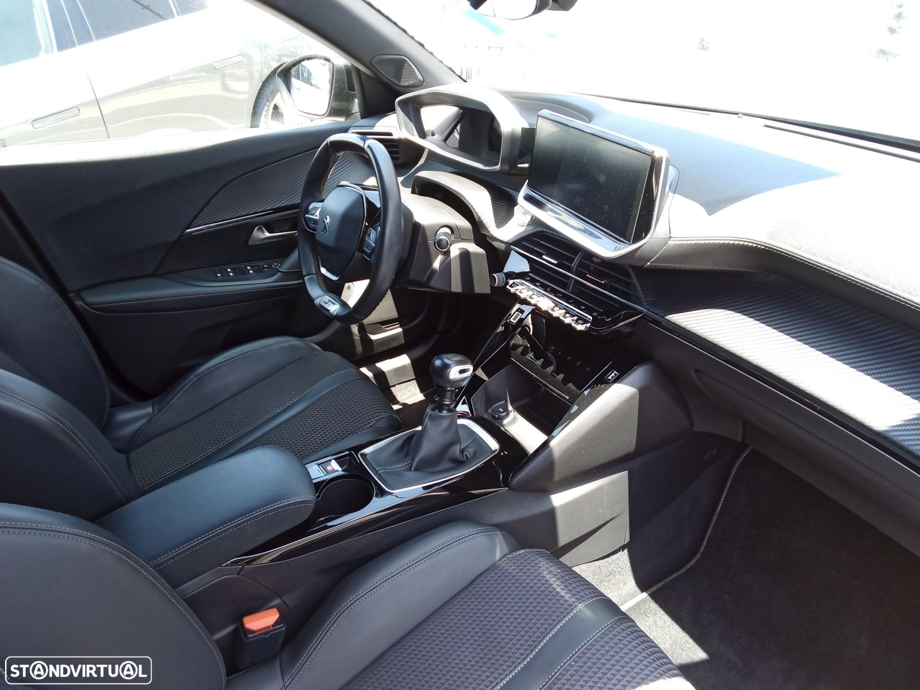 Peugeot 2008 1.5 BlueHDi GT Line - 22