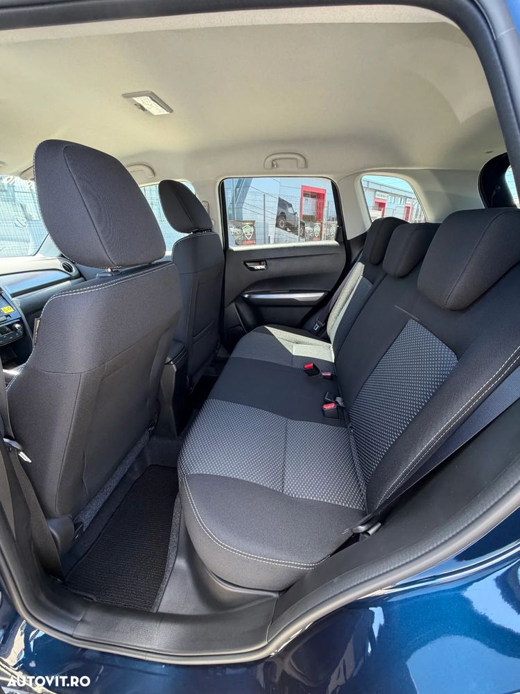 Suzuki Vitara 1.4 Boosterjet 6MT AllGrip MHEV Passion - 10
