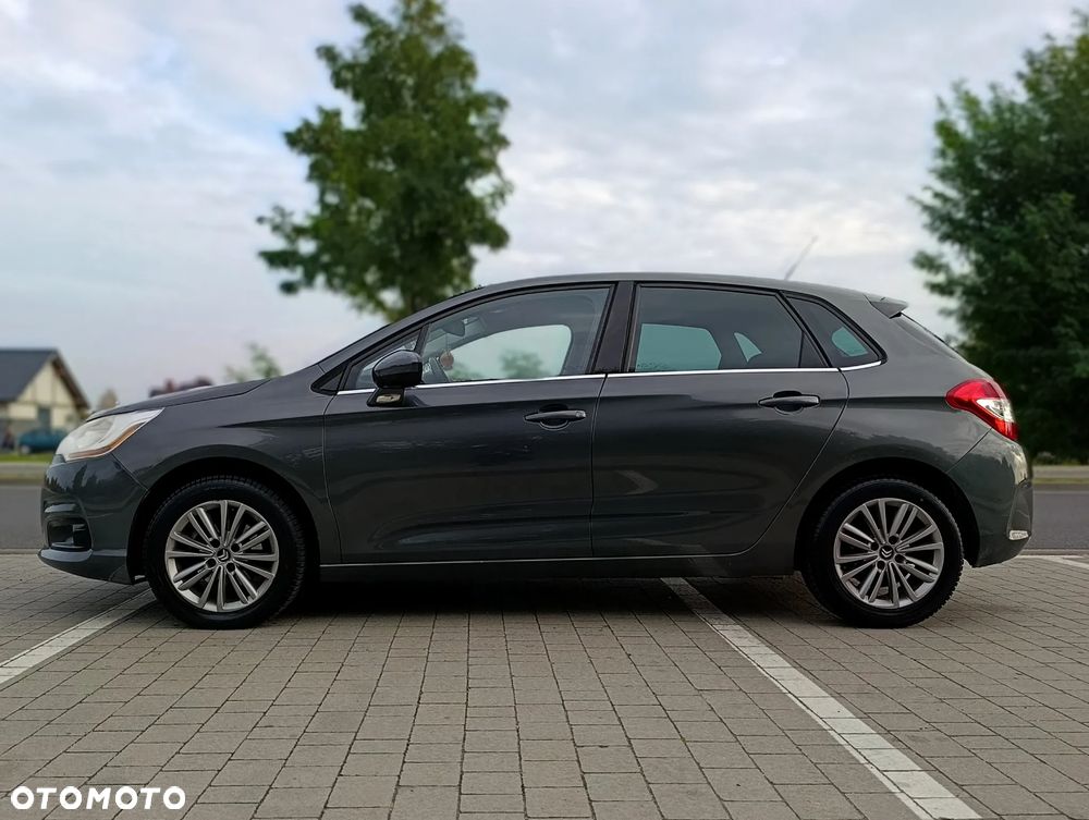 Citroen C4 2010 photo 2