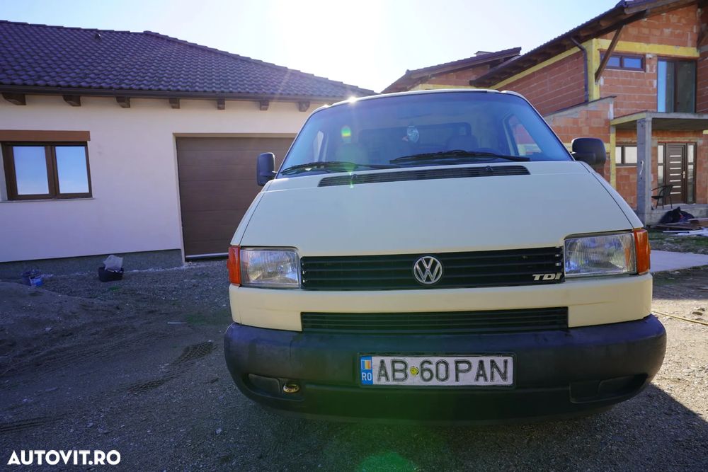 Volkswagen Transporter - 4