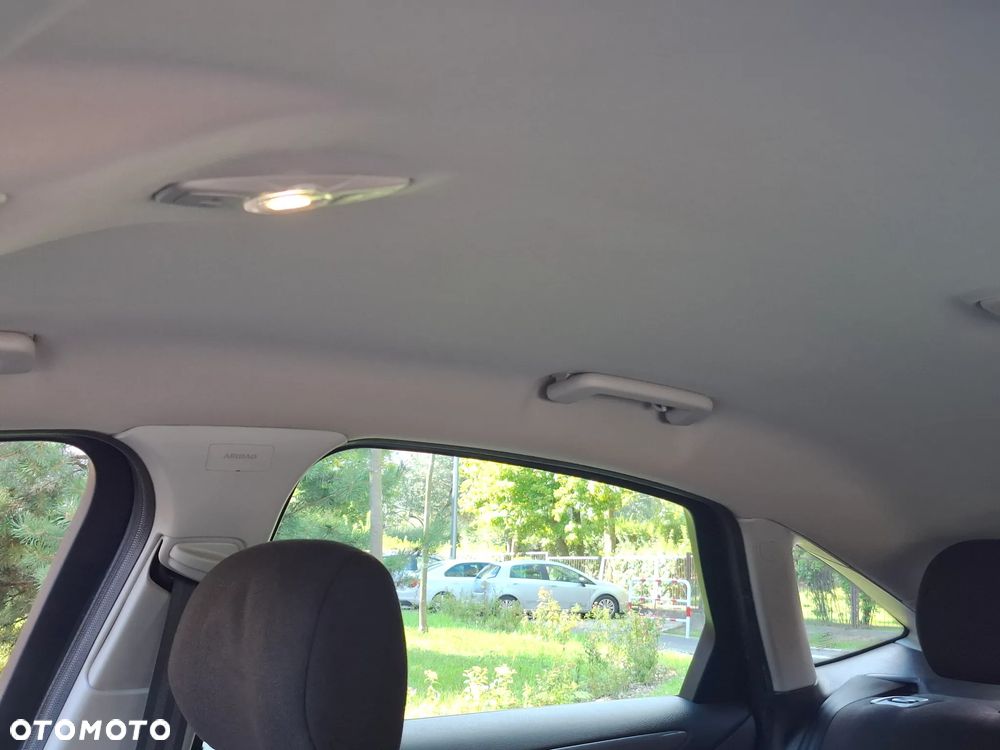Ford Mondeo 1.6 TDCi Ambiente - 9