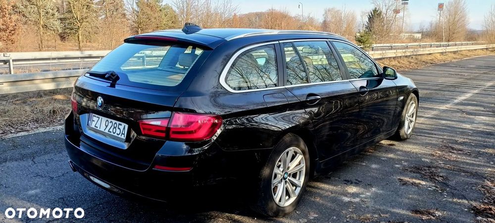 BMW Seria 5 520i Sport-Aut - 5