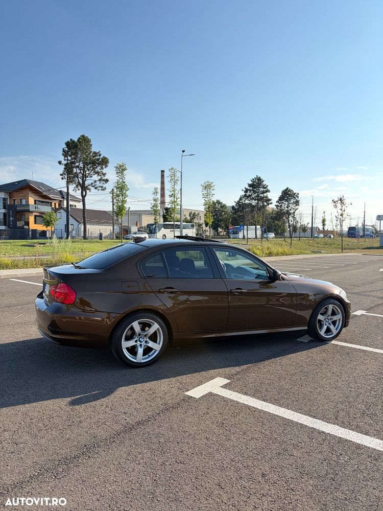 BMW Seria 3 320d - 4