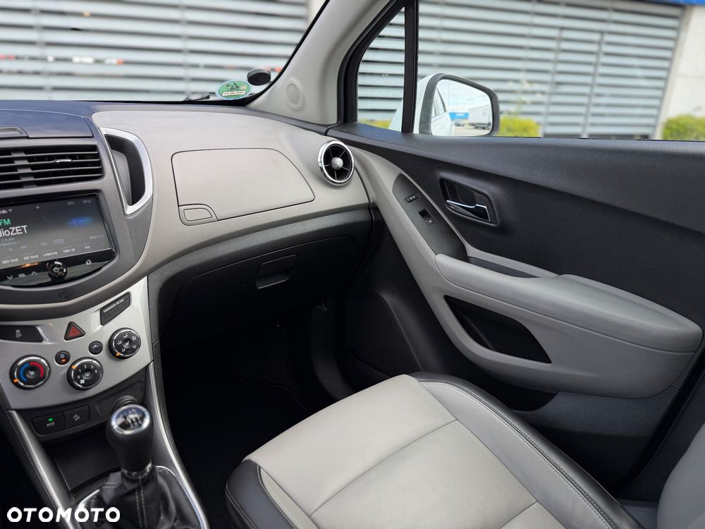 Chevrolet Trax 1.4 T LT AWD - 16
