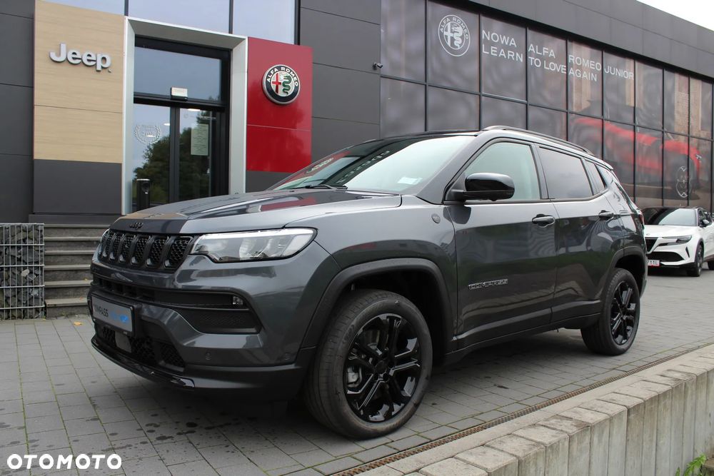 Jeep Compass - 4