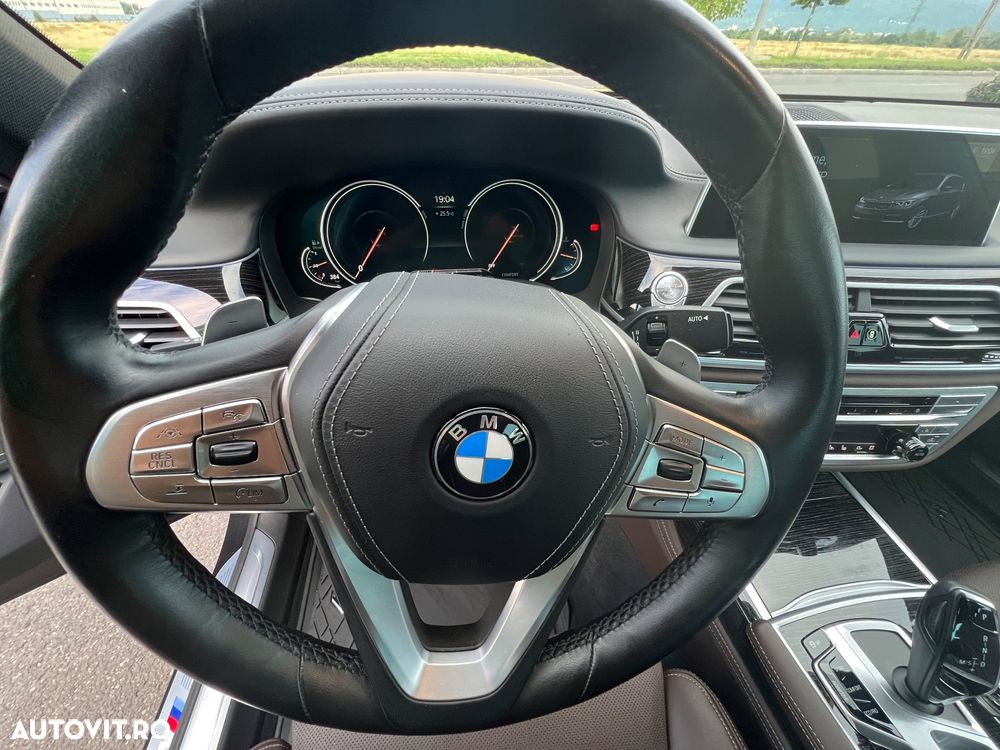 BMW Seria 7 740d xDrive - 29