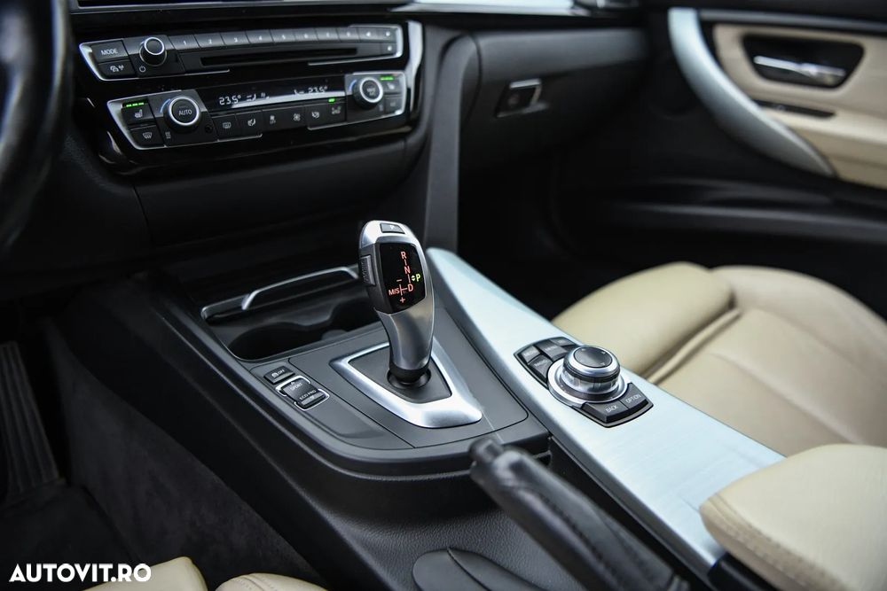 BMW Seria 3 318d Touring Aut. Advantage - 28