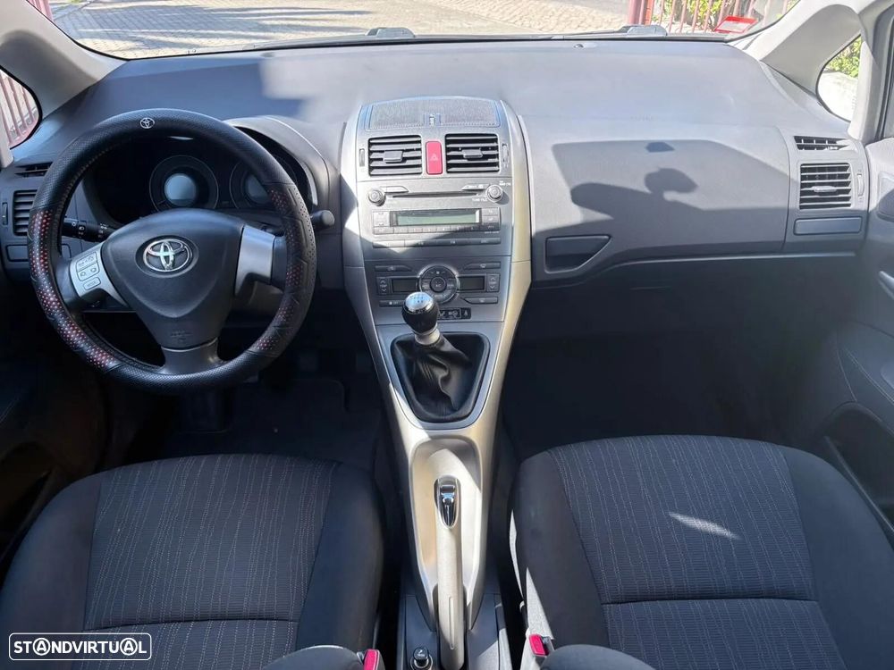 Toyota Auris 1.4 D-4D Sol - 7