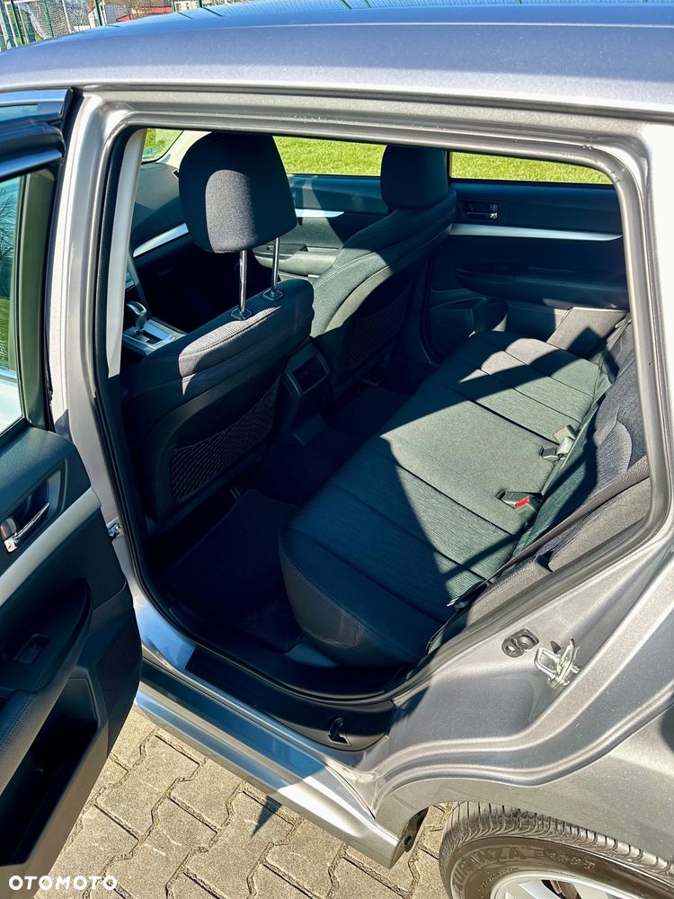 Subaru Legacy - 14