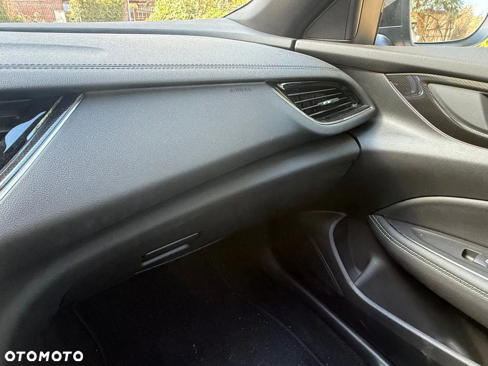 Opel Insignia 2.0 CDTI Business Elegance S&S - 28