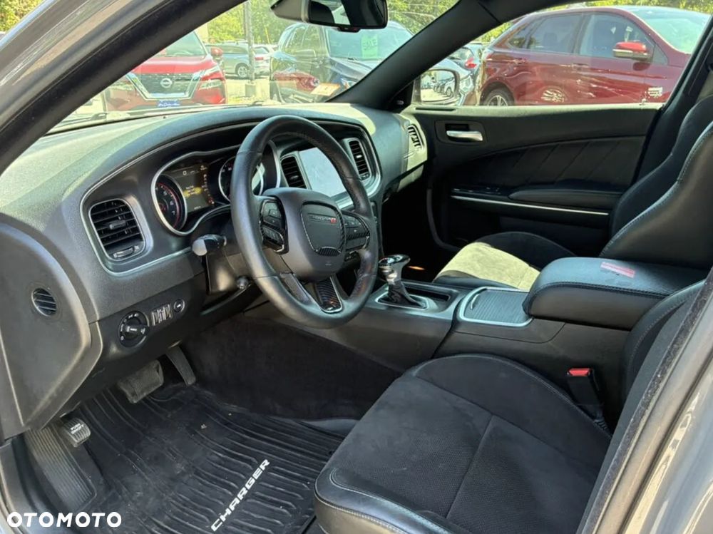 Dodge Charger 3.6 GT - 21